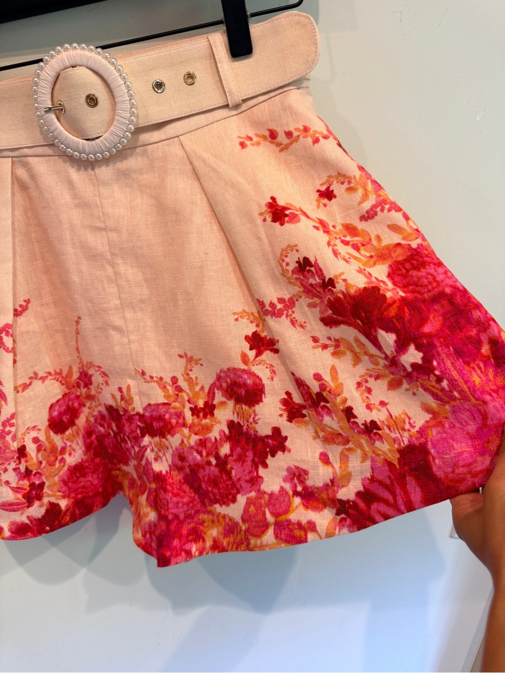 Zimmermann Linen Shorts, Size 2 - Picture 2 of 10